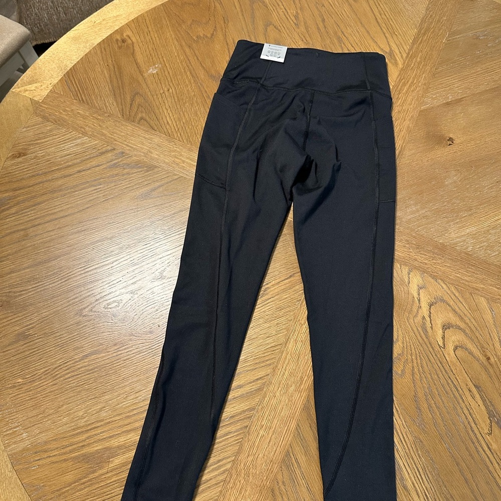 Victorias Secret black leggings with side‎ pockets - Picture 2 of 4
